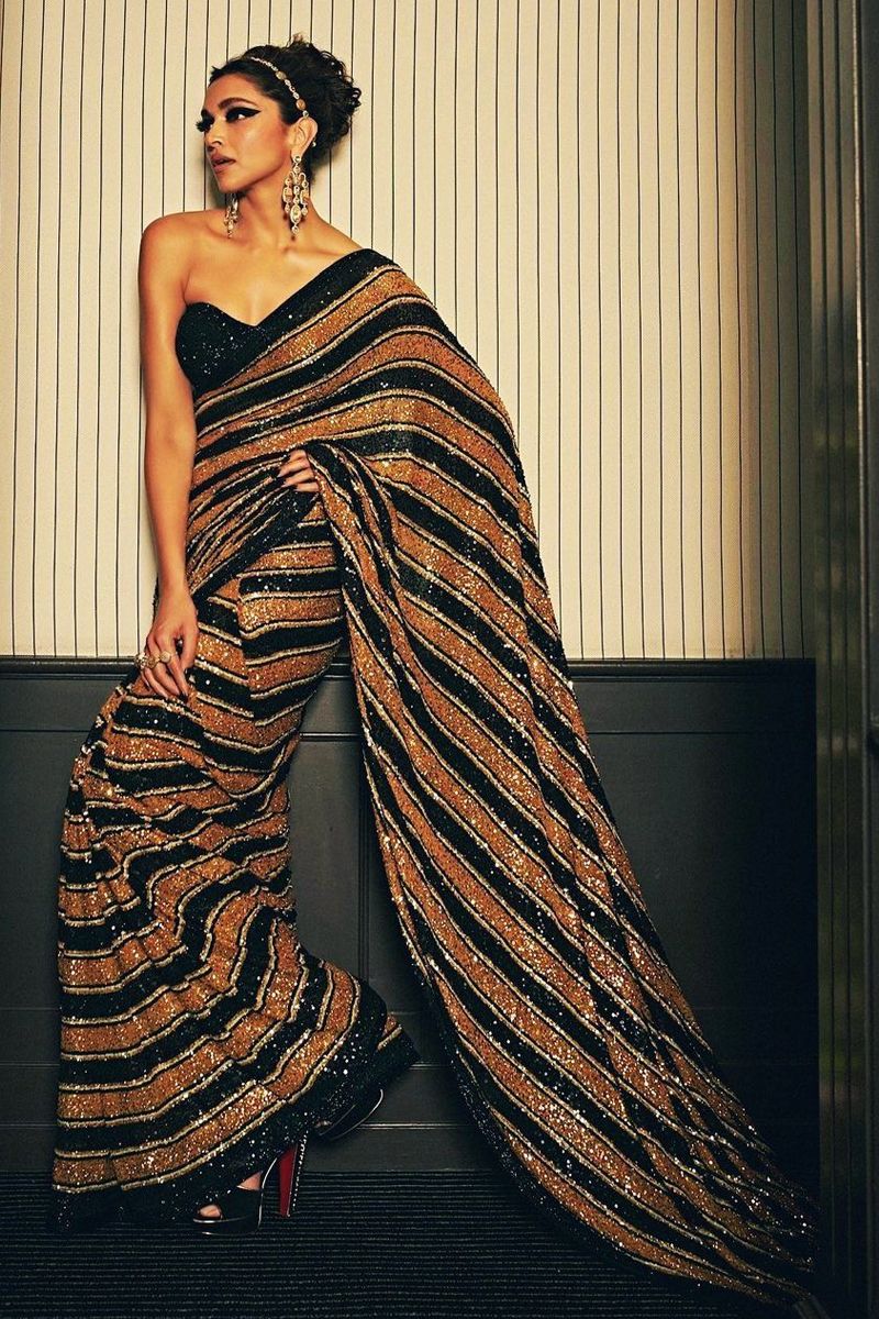 Party Look Zari Weaving Silk Saree with Blouse Piece – ajmera-retail